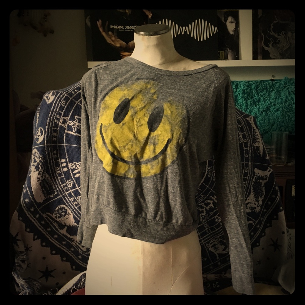 Grunge Smiley Sweatshirt Tee